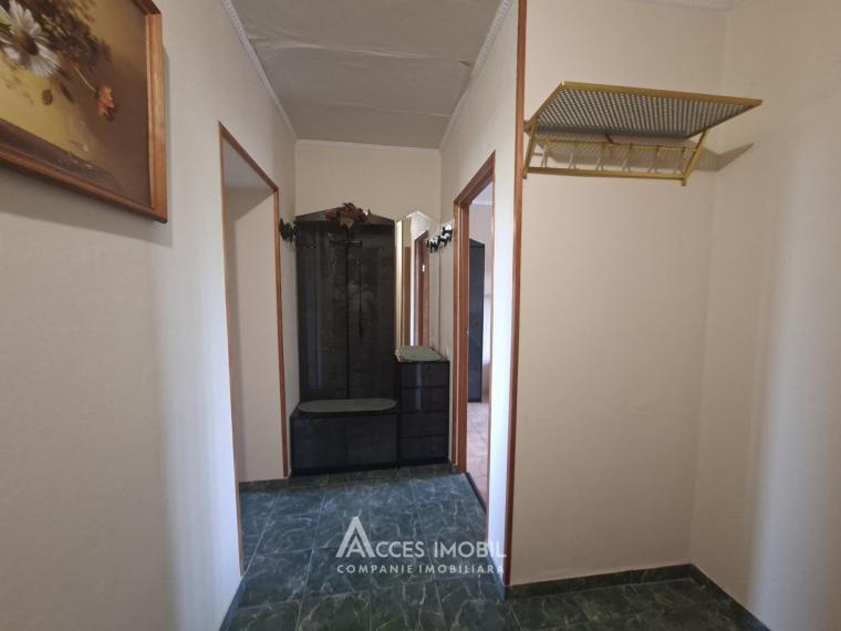 Aeroport, Aeroport Street, 2 rooms. Middle position!: 8