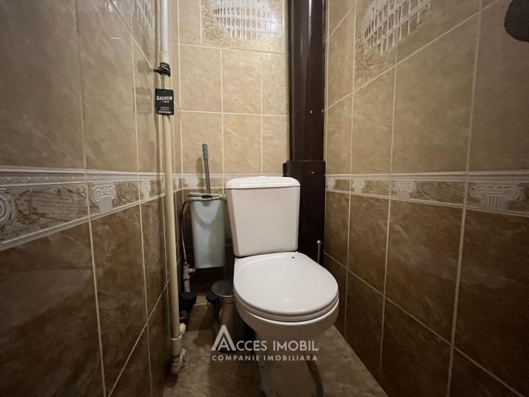 2-room Apartment, Botanica, Cetatea Alba Street. Brezhnevka series! Central heating!: 6
