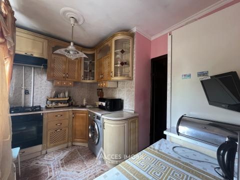 2-room Apartment, Botanica, Cetatea Alba Street. Brezhnevka series! Central heating!: 5
