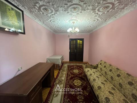2-room Apartment, Botanica, Cetatea Alba Street. Brezhnevka series! Central heating!: 1
