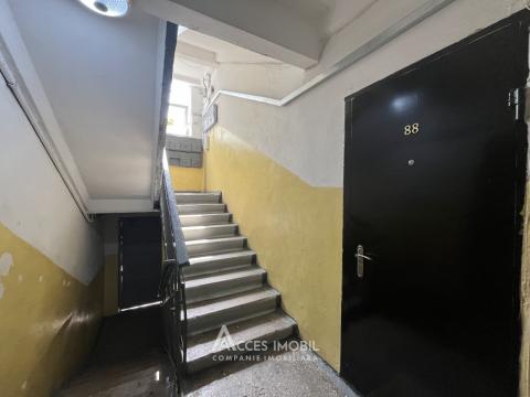 2-room Apartment, Botanica, Cetatea Alba Street. Brezhnevka series! Central heating!: 8