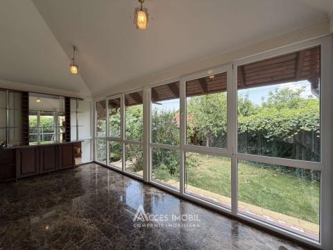 Аренда! Дом в 3 уровня! Центр, ул. Трифан Балтэ, 5+ комнат + гостиная, 480 м² + 8 соток. Евроремонт!: 25