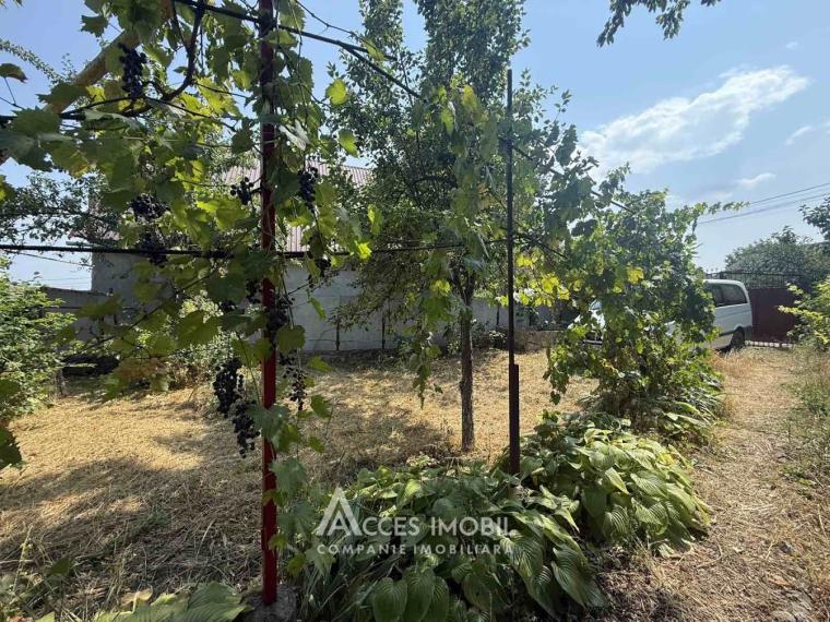 Casă! Cricova, str. Mitropolit Dosoftei, 3 camere + living, 130m² + 6 ari.: 10
