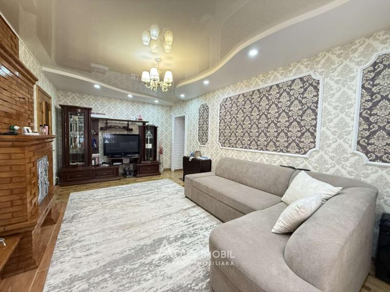 Дом в 2 уровня! Чокана, ул. Кэлэторилор, 4 комнаты + гостиная, 110 м² + 6 соток.: 0