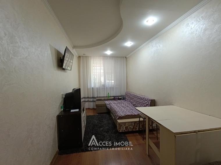 Codru, Costiujeni street, 2 rooms + living room.: 3