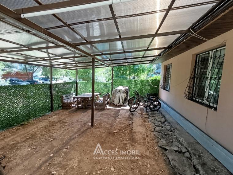 Codru, Costiujeni street, 2 rooms + living room.: 7