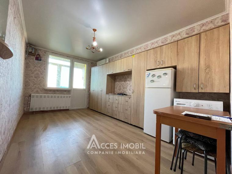 Telecentru, Sfanta Vineri street, 1 room. Middle floor!: 1