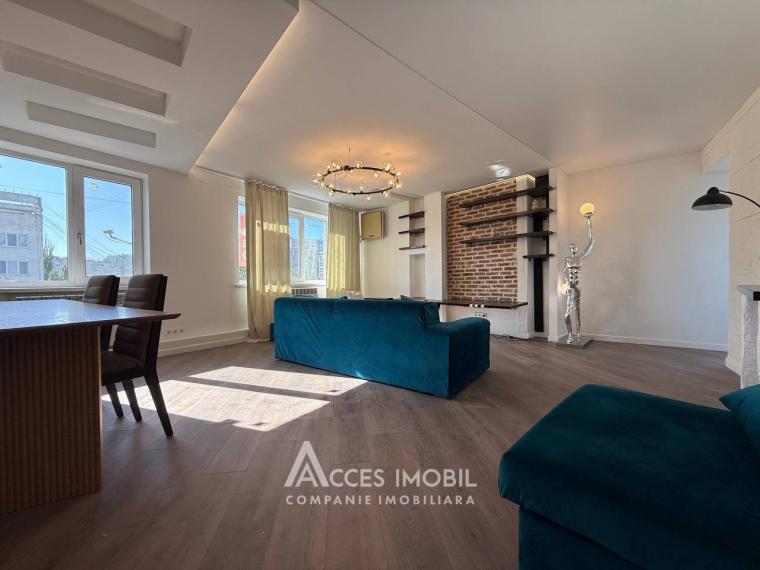 Center, Constantin Negruzzi Boulevard, 2 rooms + living room. Eurorepair!: 3