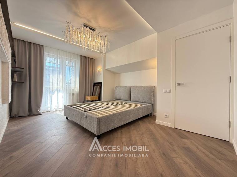 Center, Constantin Negruzzi Boulevard, 2 rooms + living room. Eurorepair!: 4