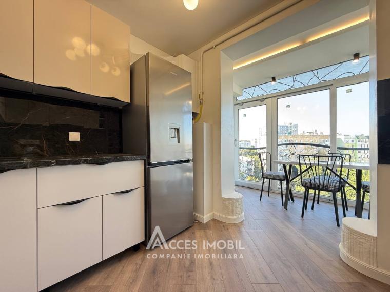 Center, Constantin Negruzzi Boulevard, 2 rooms + living room. Eurorepair!: 10