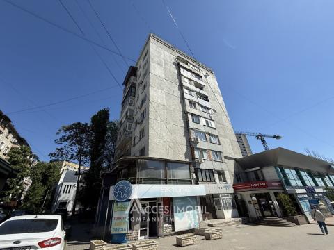 Center, Constantin Negruzzi Boulevard, 2 rooms + living room. Eurorepair!: 19