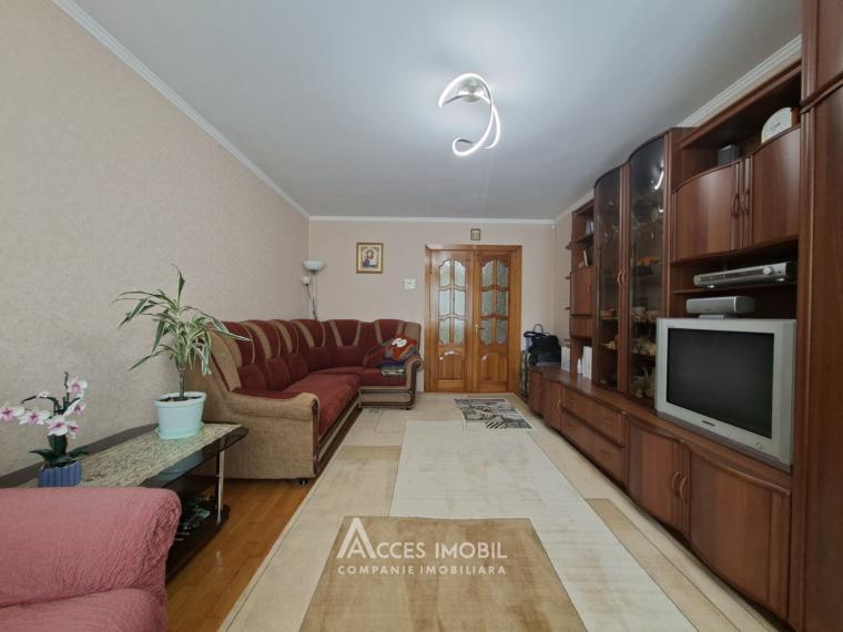 Botanica, bd. Dacia, 2 camere. De mijloc!: 2