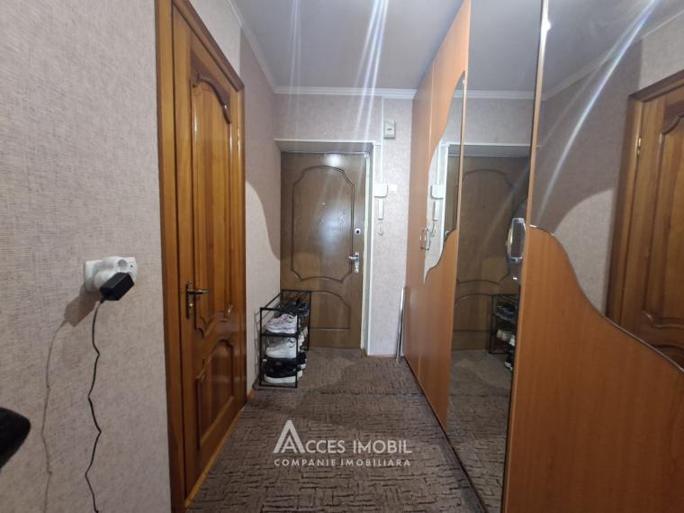 Botanica, bd. Dacia, 2 camere. De mijloc!: 10