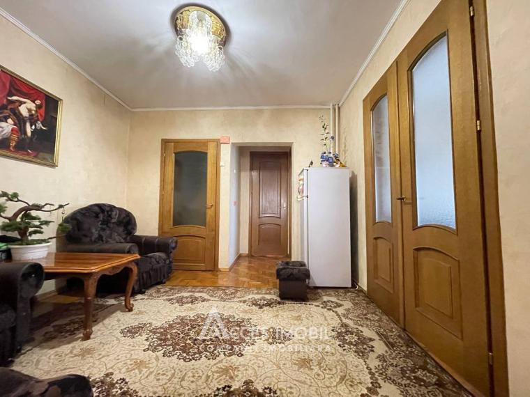 Botanica, str. Nicolae Titulescu, 3 camere!: 5