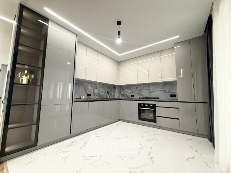 Chirie! Băcioi, str. Liviu Deleanu, Casă 2 niveluri, 4 camere + living, 165m² + 4 ari. Euroreparație!: 4