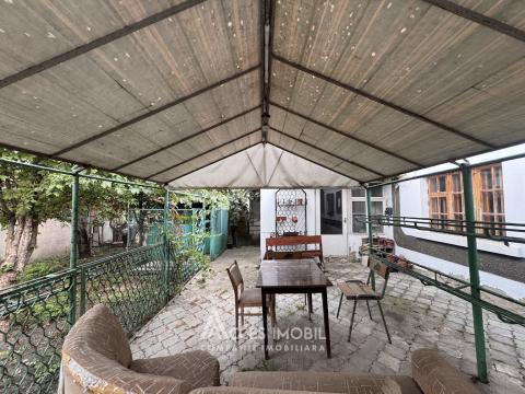 Casă în 2 niveluri! Buiucani, str. Paris, 3 camere + living, 130m² + 3 ari!: 9