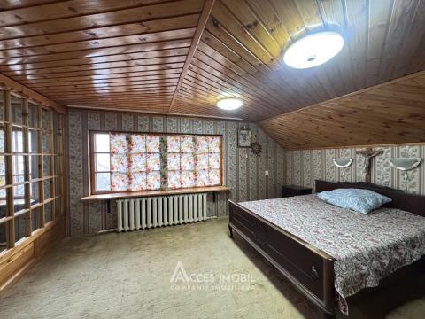 Casă în 2 niveluri! Buiucani, str. Paris, 3 camere + living, 130m² + 3 ari!: 1