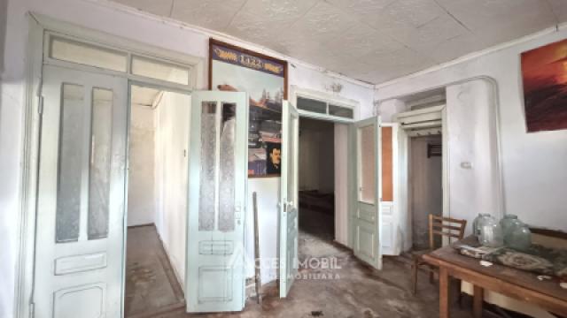 Casă! Telecentru, str. Vasile Cheltuială, 3 camere + living, 85m² + 2 ari!: 4