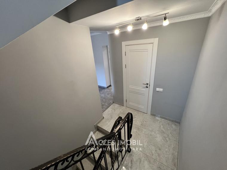 TownHouse în 2 niveluri! Codru, str. Busuiocului, 2 camere + living, 142m² + 1 ar.: 8