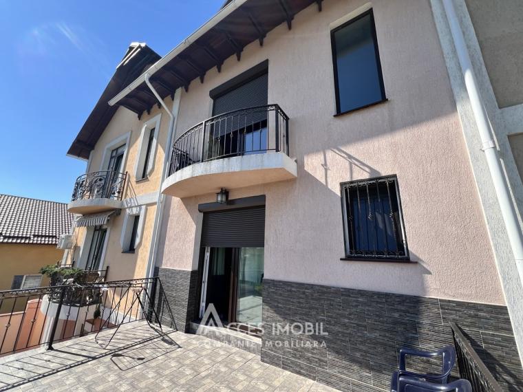 TownHouse în 2 niveluri! Codru, str. Busuiocului, 2 camere + living, 142m² + 1 ar.: 18