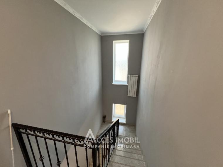 TownHouse în 2 niveluri! Codru, str. Busuiocului, 2 camere + living, 142m² + 1 ar.: 9