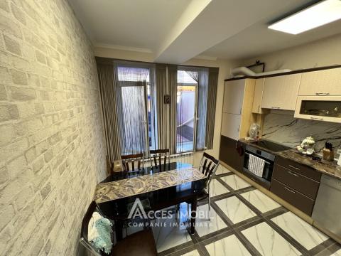 TownHouse în 2 niveluri! Codru, str. Busuiocului, 2 camere + living, 142m² + 1 ar.: 7
