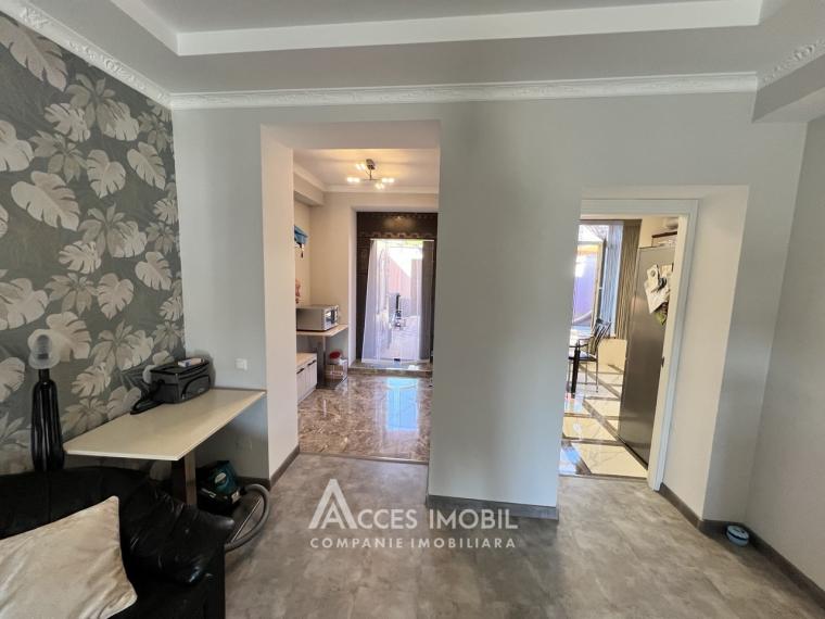 TownHouse în 2 niveluri! Codru, str. Busuiocului, 2 camere + living, 142m² + 1 ar.: 12
