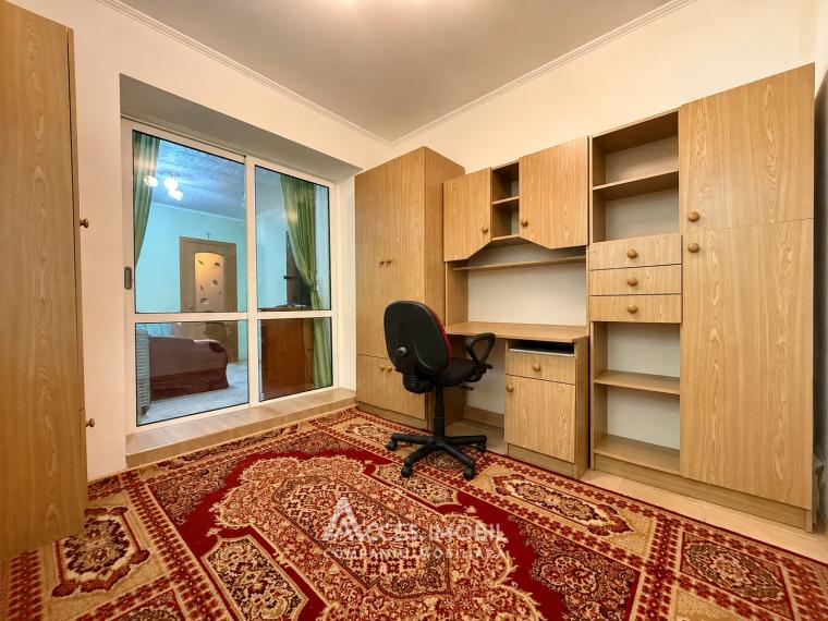Botanica, str. Grenoble, 2 camere. Încălzire autonomă! Seria 102!: 5