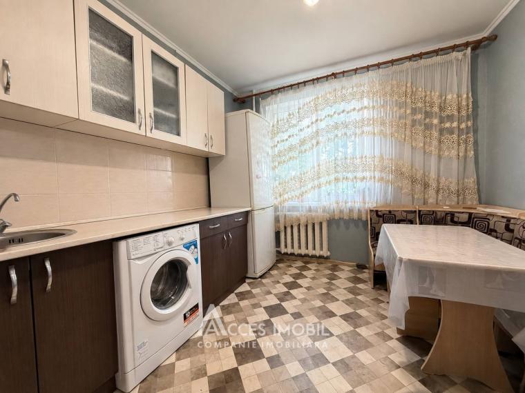 Râșcani, str. Florilor