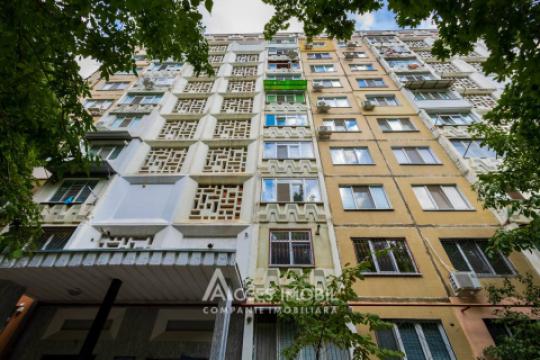 Ciocana, str. Nicolae Milescu Spătarul, 3 camere. Euroreparație! Seria MS!: 9