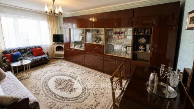 Telecentru, șoseaua Hâncești, 3 camere. De mijloc/ bilaterală!: 3