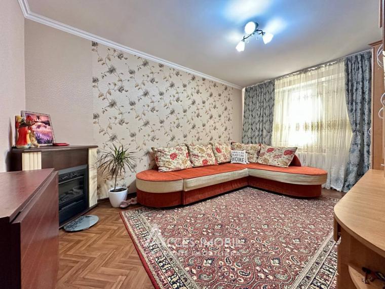 Ciocana, str. Mihail Sadoveanu, 2 camere. De mijloc!: 0