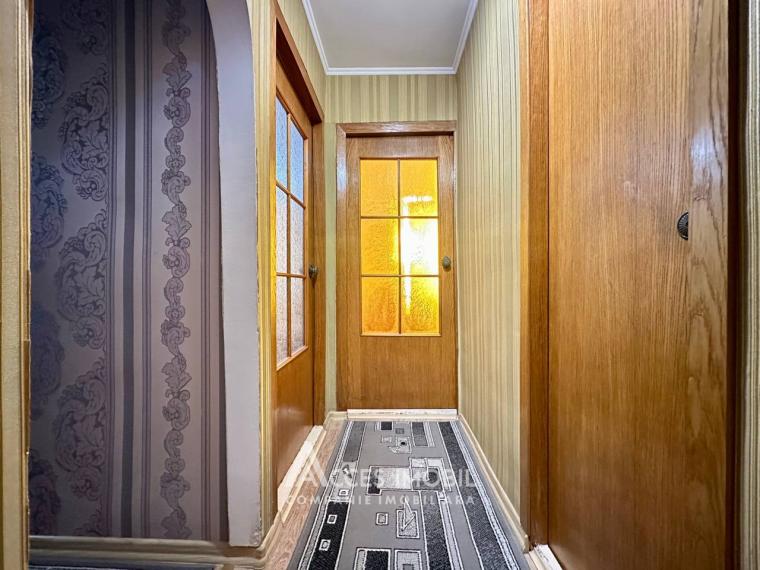 Ciocana, str. Mihail Sadoveanu, 2 camere. De mijloc!: 6