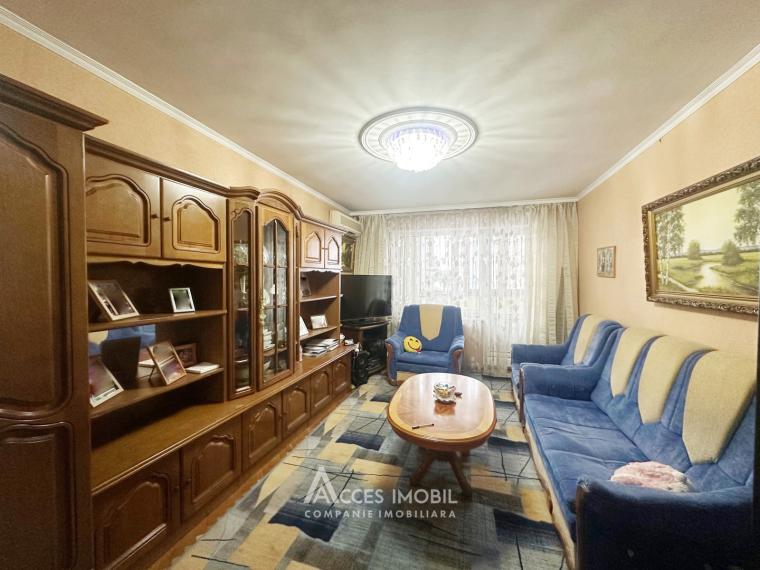 Sculeni, str. Calea Ieșilor, 3 camere.: 2