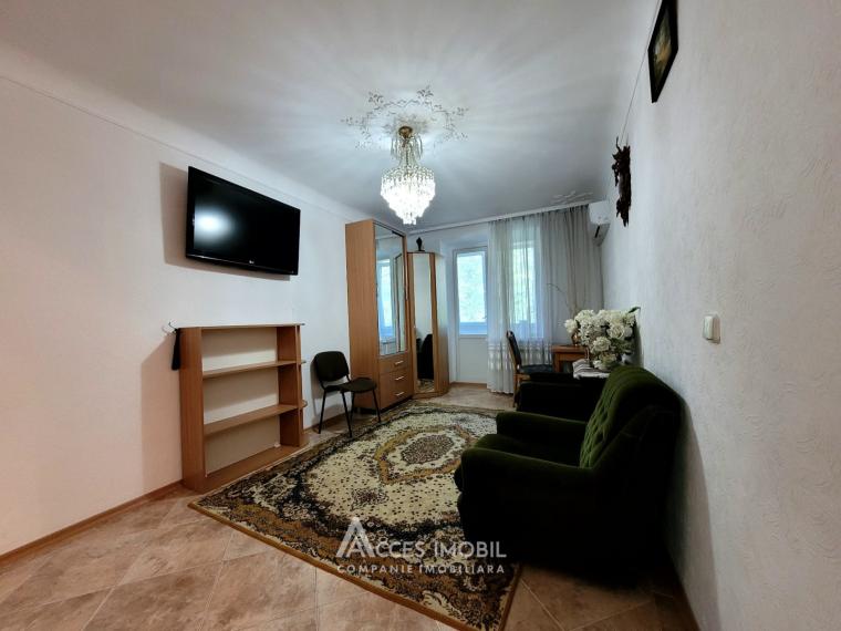 Centru, str. George Coșbuc, 3 camere. Localizare de mijloc/ bilaterală!: 0