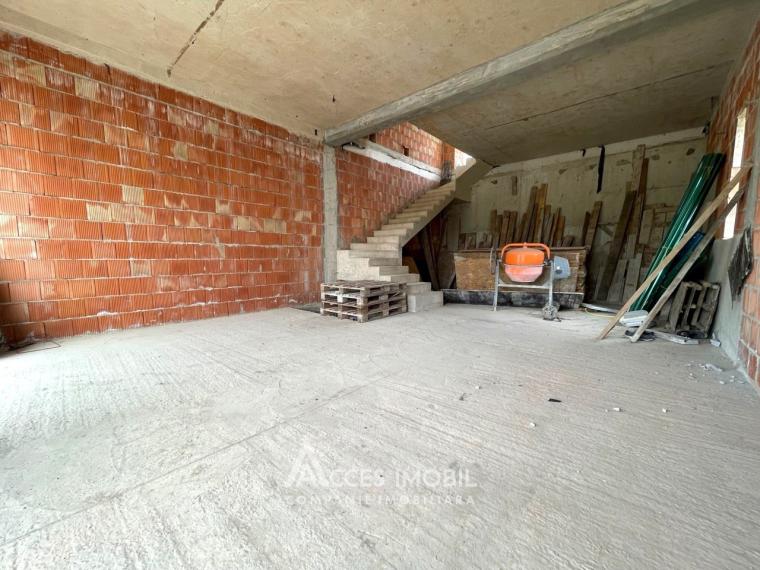 TownHouse în 3 niveluri! Buiucani, str. Porumbrele, 4 camere + living, 190m² + 3 ari!: 4