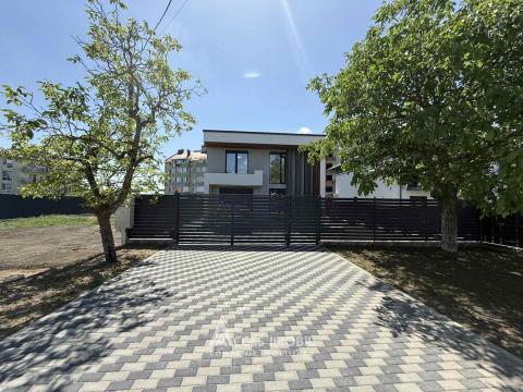 Casă în 2 niveluri! Colonița, str. Budești, 3 camere + living, 160m² + 5 ari. Euroreparație!: 30