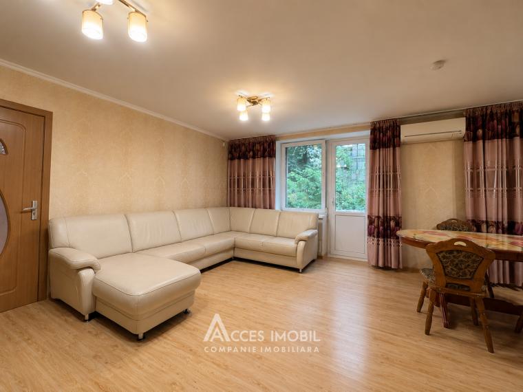 Râșcani, str. Florilor, 3 camere + living. Euroreparație!: 2