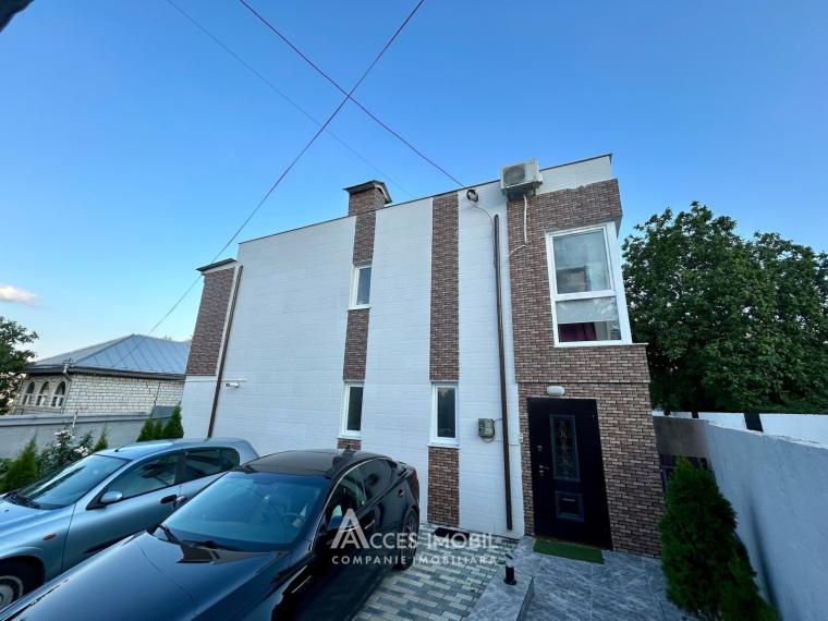 Casă în 2 niveluri! Codru, str. Prepeliței, 2 camere + living, 120m² + 3 ari. Reparație medie!: 0