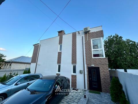 Casă în 2 niveluri! Codru, str. Prepeliței, 2 camere + living, 120m² + 3 ari. Reparație medie!: 0