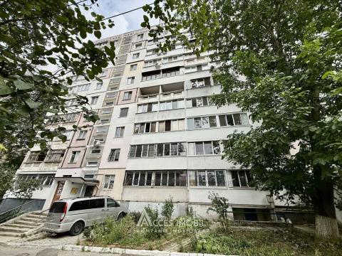 Botanica, bd. Traian, 3 camere. Seria Varnița.: 0