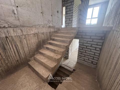 Flormincom! 3-storey TownHouse! Buiucani, Bisericii street, 4 rooms + living room, 166m² + 1 are. White version!: 3