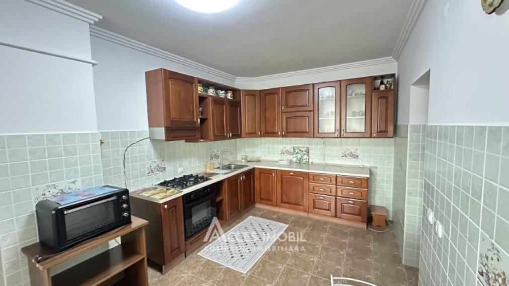 GonvaroCon! Bloc Nou! Buiucani, str. Alba-Iulia, 3 camere + living. Localizare de mijloc!: 9