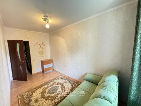 Rent! Botanica, Minsk street, 3 rooms. Khrushchevka!: 3