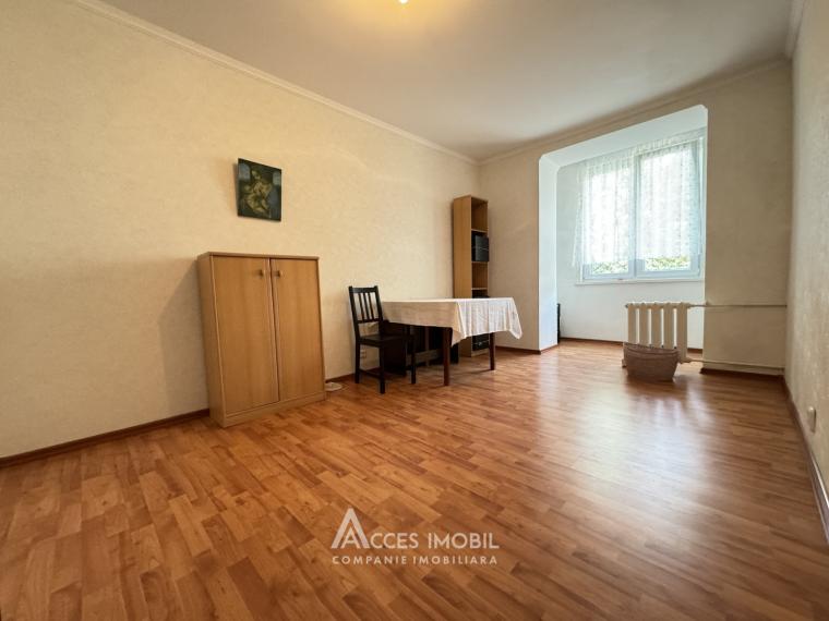 Rent! Botanica, Minsk street, 3 rooms. Khrushchevka!: 4