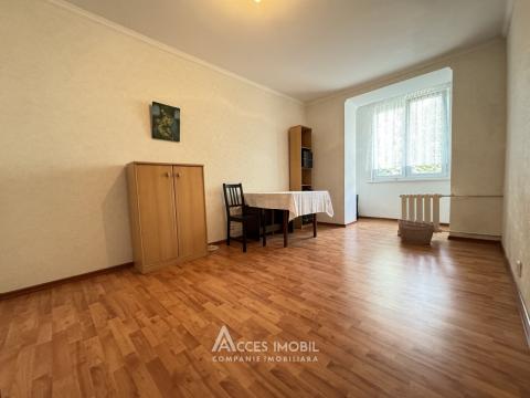 Rent! Botanica, Minsk street, 3 rooms. Khrushchevka!: 4