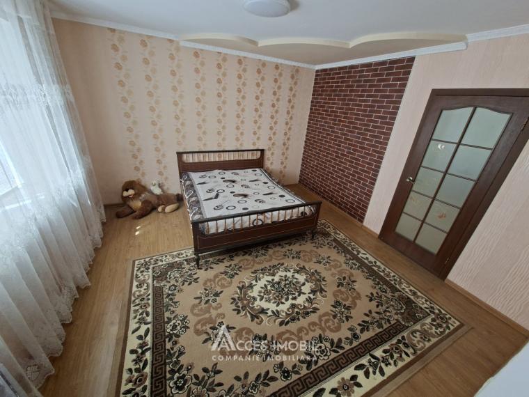 Casă! Sireți, str. Petru Rareș, 3 camere, 129m² + 7 ari. Autonomă!: 2