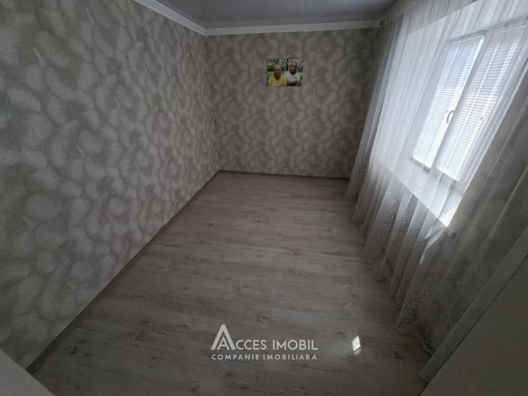 Casă! Sireți, str. Petru Rareș, 3 camere, 129m² + 7 ari. Autonomă!: 3