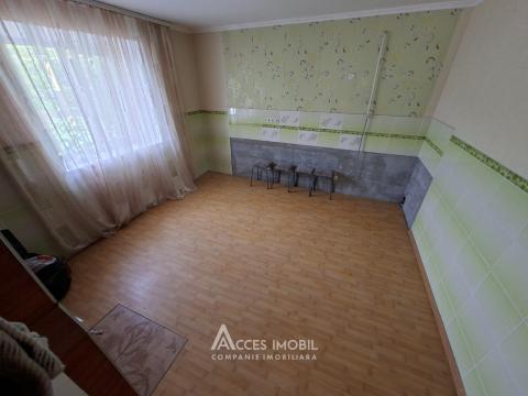 Casă! Sireți, str. Petru Rareș, 3 camere, 129m² + 7 ari. Autonomă!: 5