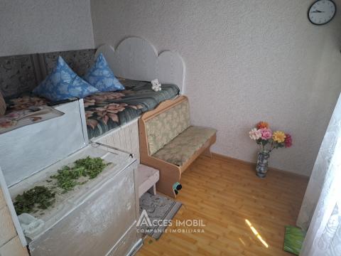 Casă! Sireți, str. Petru Rareș, 3 camere, 129m² + 7 ari. Autonomă!: 7